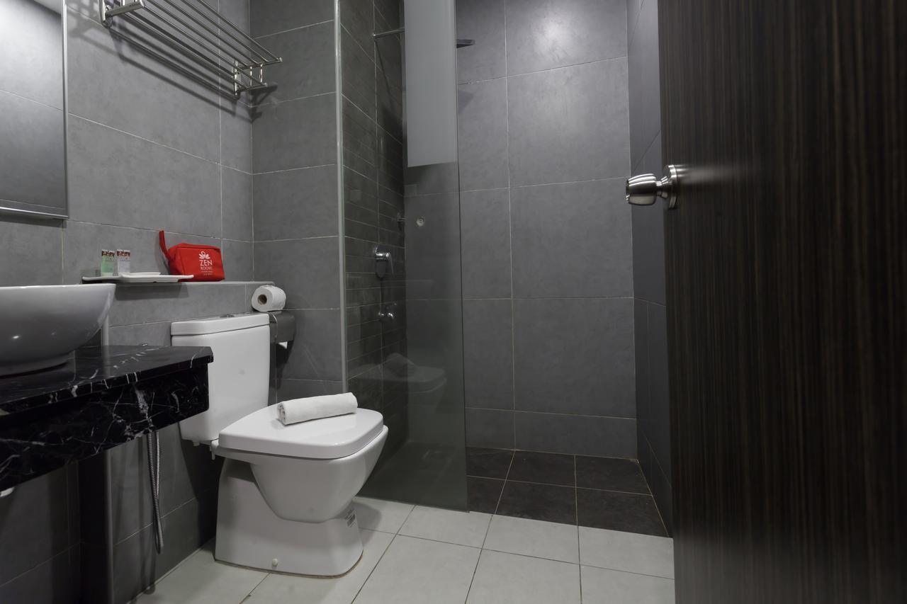 Zen Rooms Near Sogo Kuala Lumpur Room photo